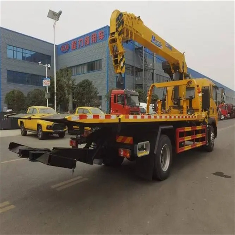 宁晋县附近小随车吊出租电话，轻松解决搬运烦恼