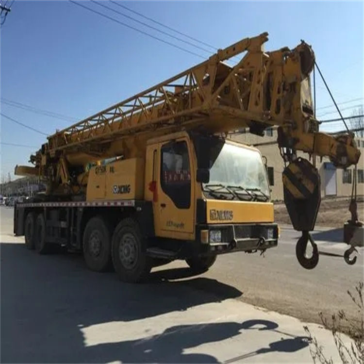 宁晋县哪里有专业吊车出租